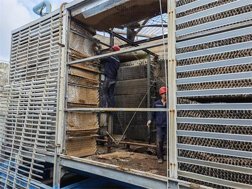 冷卻塔填料更換人工費怎么算？,冷卻塔填料安裝視頻