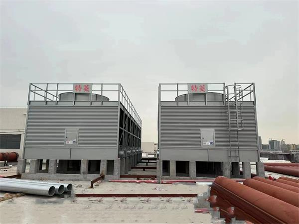 玻璃鋼冷卻塔在獨占大片市場離不開其優勢,玻璃鋼冷卻塔裂縫修復