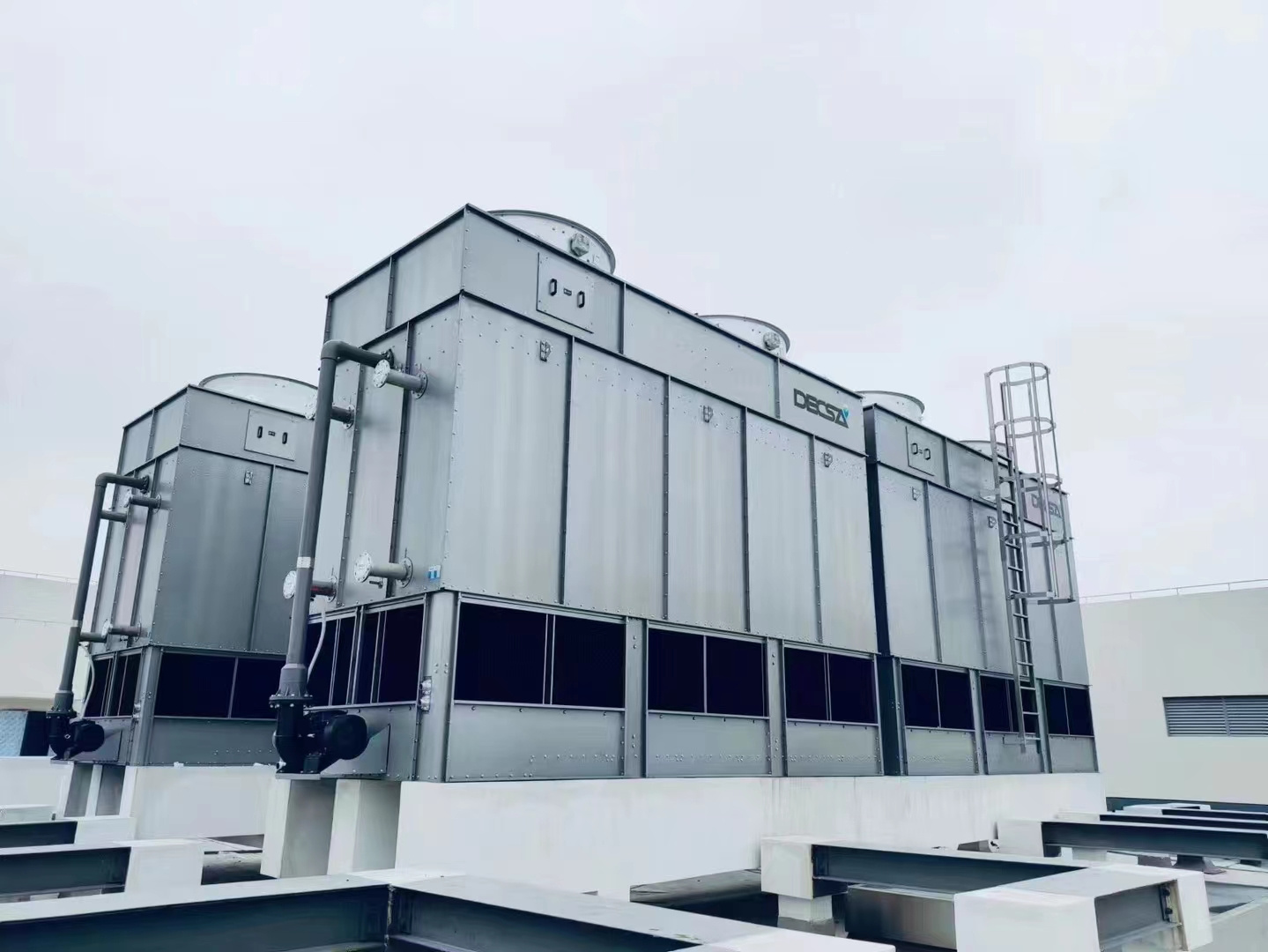 提升密閉式冷卻塔的使用效率的基本方法(閉式冷卻塔的技術(shù)方案)